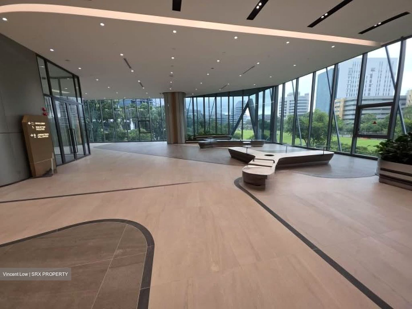 Iquest@ibp (D22), Office #570492701